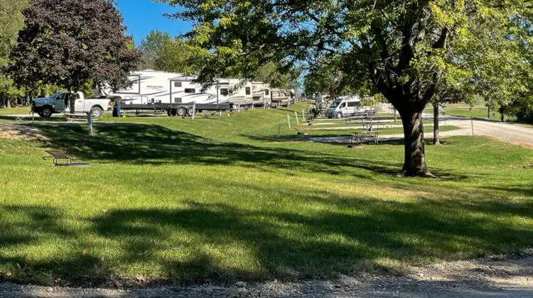 Winterset City Park Campground - 15 miles from I-80