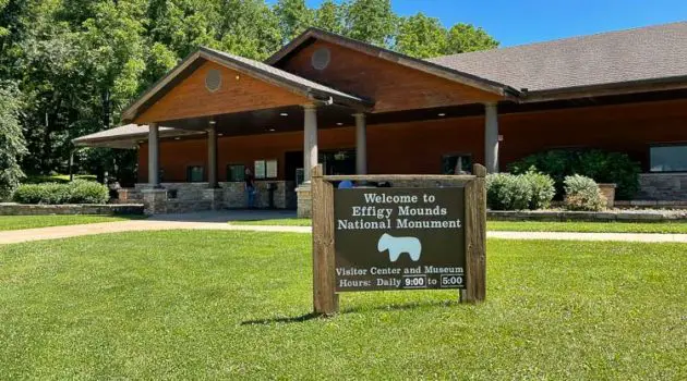 Effigy Mounds Visitor Center