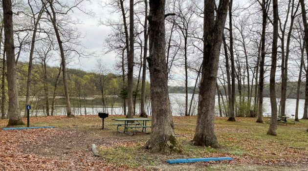 Picnic area at Geode State Park